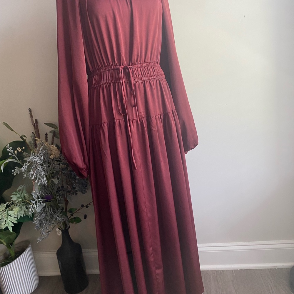 Wonderly burgundy maxi dress size L
